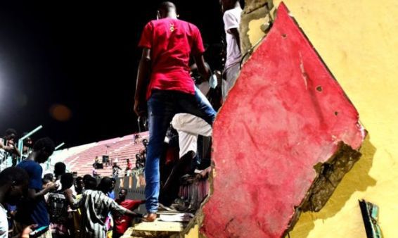 Eight dead in wall collapse at Senegal's Demba Diop