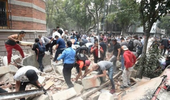 Mexico earthquake: Death toll soars, 30 pupils missing