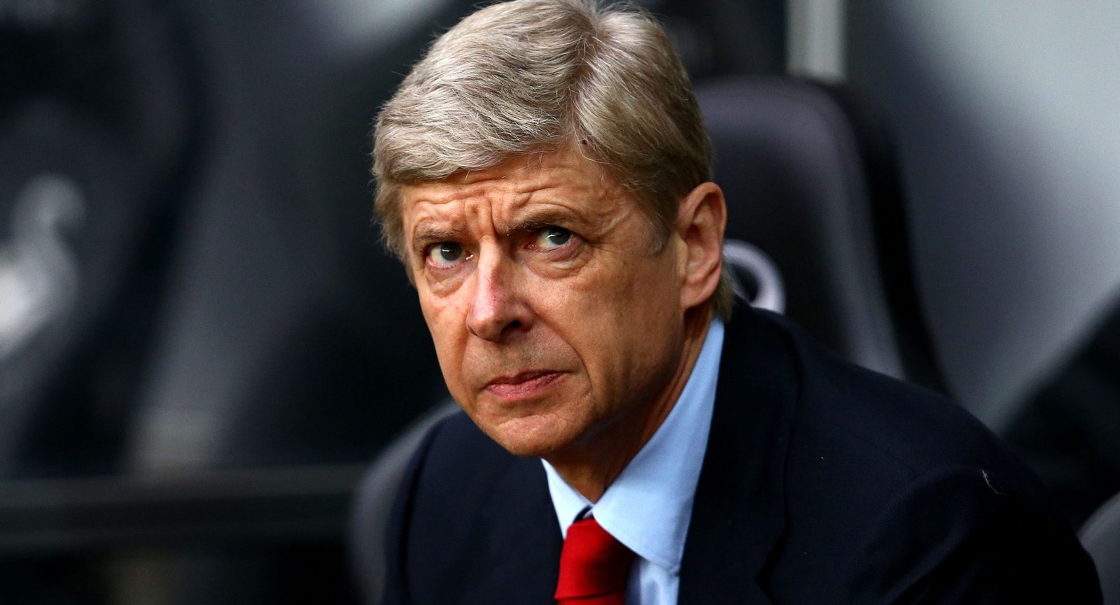 Arsène Wènger quits Arsenal end of season