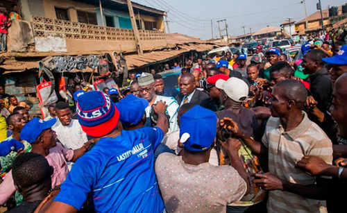 Kwara Politics: APC AbdulRazaq holds door-to-door campaign
