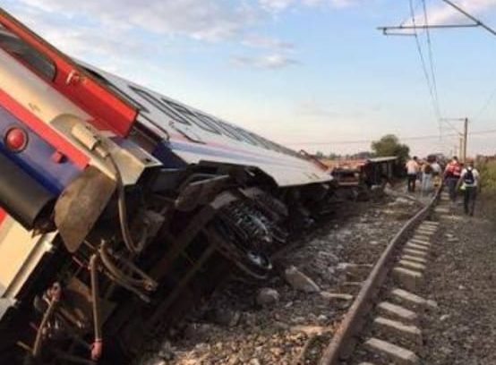 Many Trapped As Train Derails In Lagos next edition.