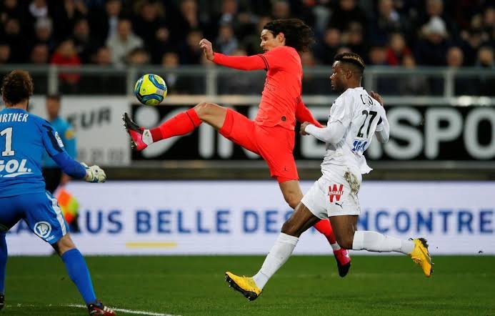PSG Draw 4-4 at Amiens After Remarkable Comeback