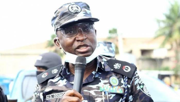 Police Arrest, Parade Lagos Boat Helmsman For Allegedly Causing 12 Passengers’ Death Over N300