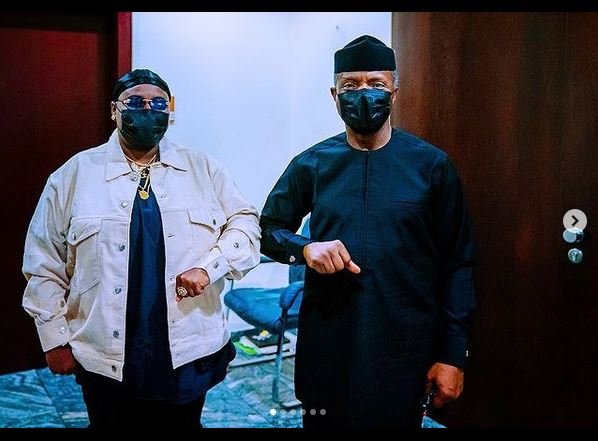 Singer Teni Visits Vice President, Prof. Osinbajo In Aso Rock