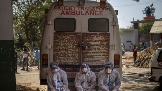 India’s COVID-19 Death Toll Tops 300,000