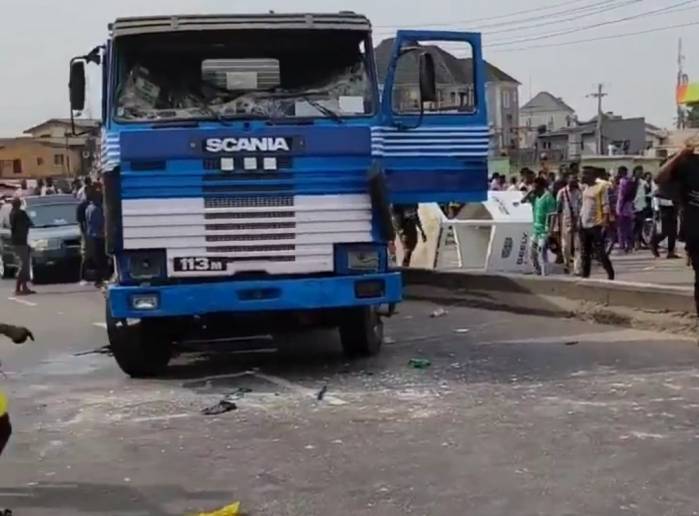 Two Students Killed, 12 Injured In Lagos Truck Accident – Police