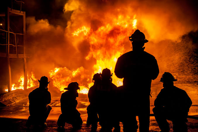 Fire Guts 250 Shanties, 200 Makeshift Houses At Oko-Oba, Lagos
