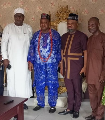 Otunba Runsewe, NUJ Broker Peace Between Monarch and Journalists Estate Residents, Arepo