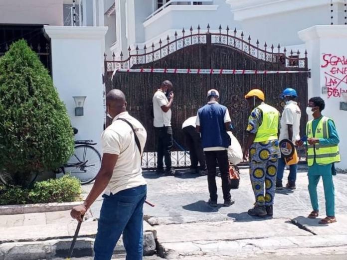 Lagos Govt. Seals, Demolishes Banana Island Buildings - The Next Edition