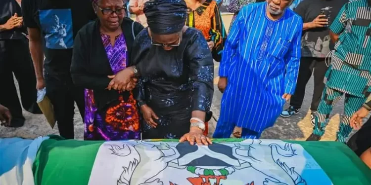 Photos: Akeredolu’s Remains Arrive Nigeria