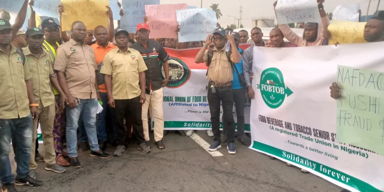 TUC, FOBTOB Protest Against Shutting Down Alcoholic Sachet Drink Factories By NAFDAC
