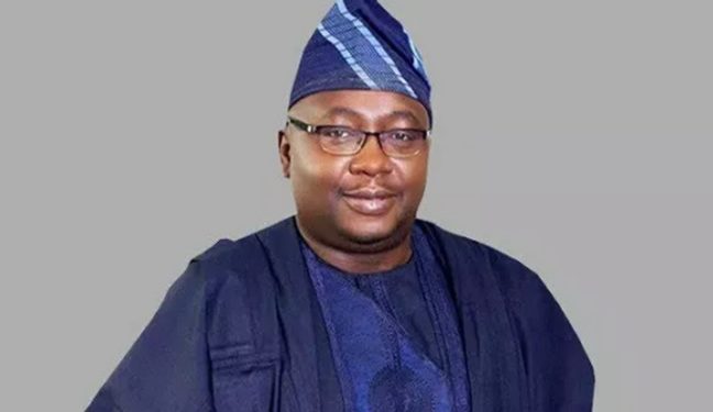 Minister Summons DisCos, TCN Over Worsening Power Situation