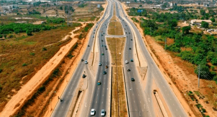 Lagos-Calabar Highway Reduced From 10 to 6 Lanes As FG Reroutes Project