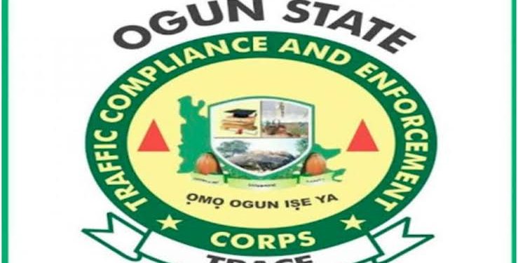 Father, Son Injured In Lagos-Abeokuta Expressway Crash