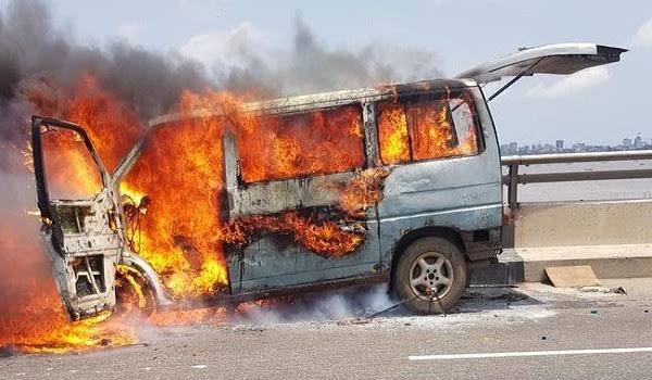 Accident: 12 burnt to death, 4 injured on Lagos-Ibadan expressway