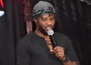 DeeOne Completes 52-Hour Stand-Pp Comedy World Record Attempt