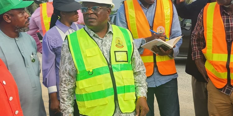 Calabar-Itu Highway Nightmare Over In 60 Days, FG