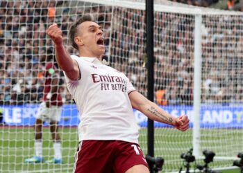Arsenal Overcome West Ham 1-0 To Maintain Lead